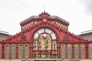 Fassade des Sant Antoni Marktes 