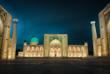 Registan Platz bei Nacht 