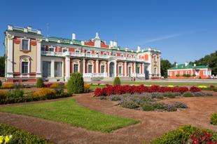 Vorgarten des Schlosses Kadriorg