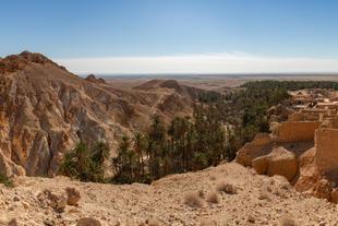 Panorma der Chebika Oasa und der Stadt Assabikah