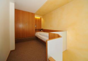 Zimmer im Kloster Neustift