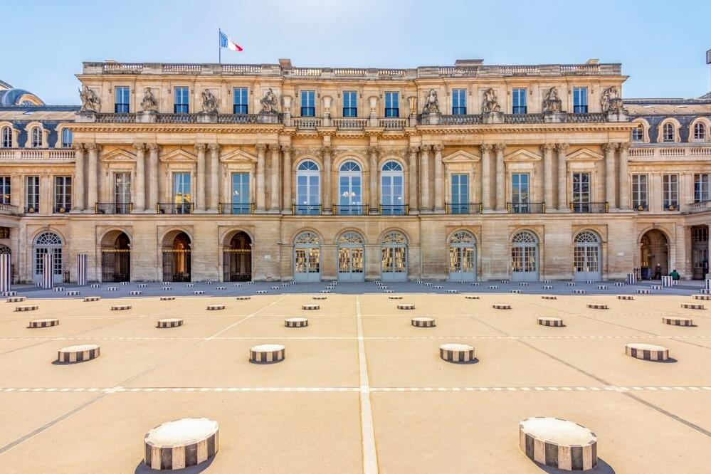 Palais Royale