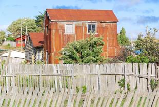 Traditionelle Häuser in Puerto Natales