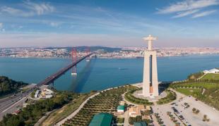 Cristo Rei-Statue vor Ponte 25 de Abril