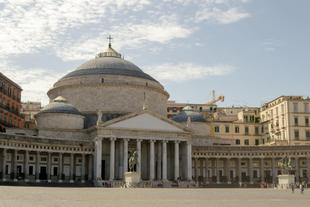 Piazza Plebiscito in Neapel
