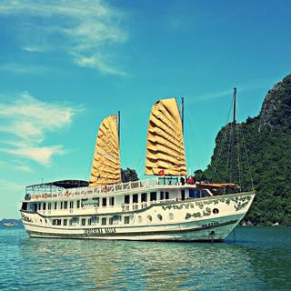 Das Indochina Sails Premium Schiff - VNRLUX