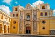 Altstadt mit der Iglesia la Merced in Antigua
