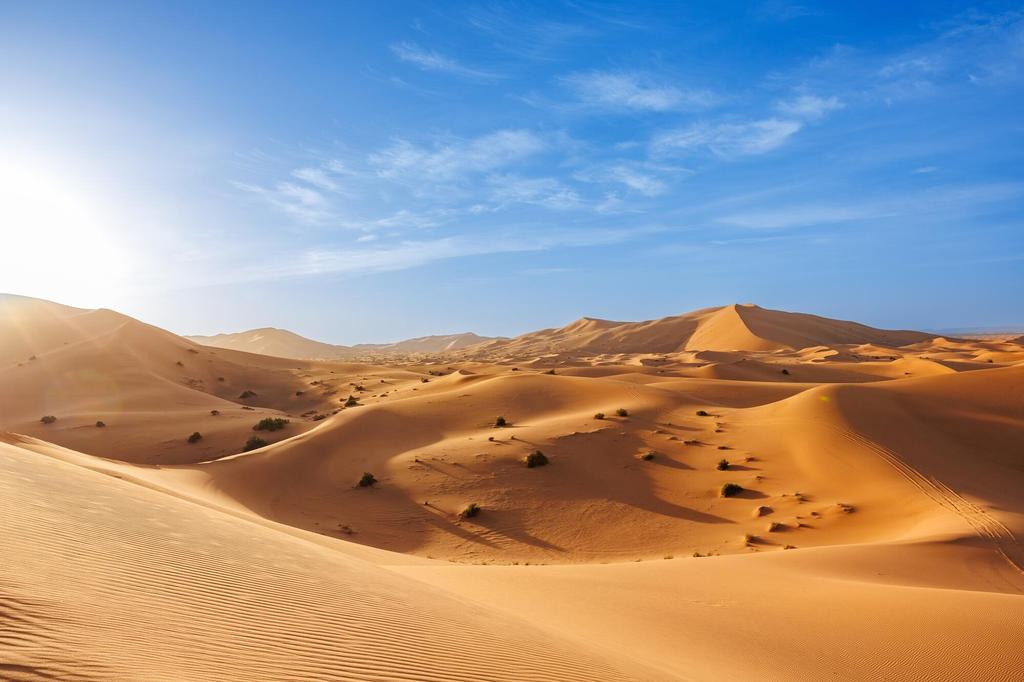 Wüstenort an den beeindruckenden Sanddünen des Erg Chebbi