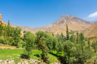 Grüne Landschaft in der Sieben Seen Region von Tadschikistan 