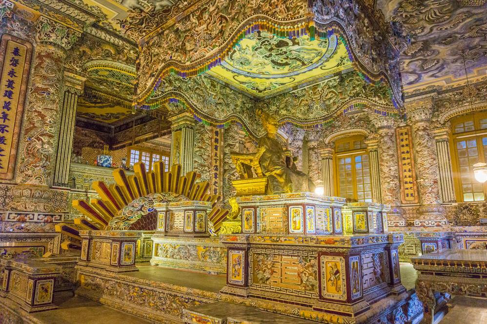 Innenraum des Khai Dinh-Mausoleums