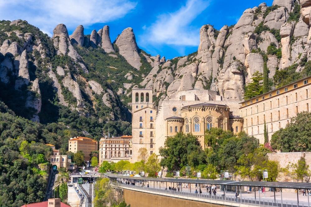 Felsformationen und Benediktinerkloster in Montserrat