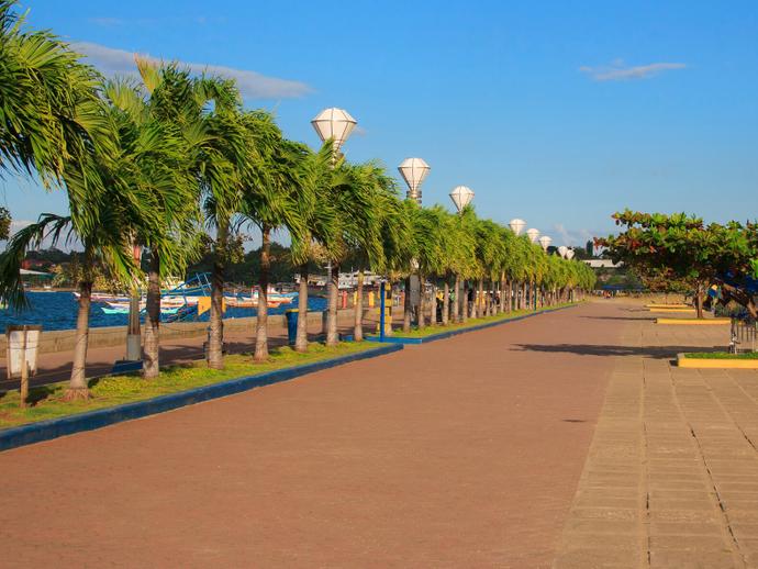 Baywalk Park an der Uferpromenade von Puerto Princesa