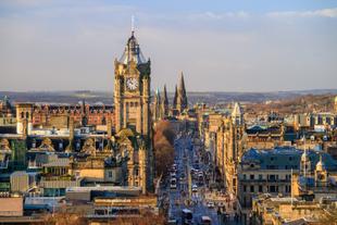 Blick auf die Altstadt in Edinburgh
