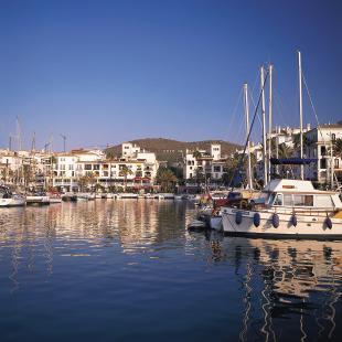 Hafen von Duquesa Malaga