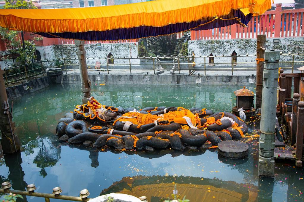 Statue des schlafenden Vishnu