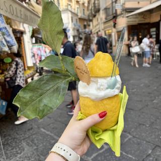 Zitroneneis in Amalfi 