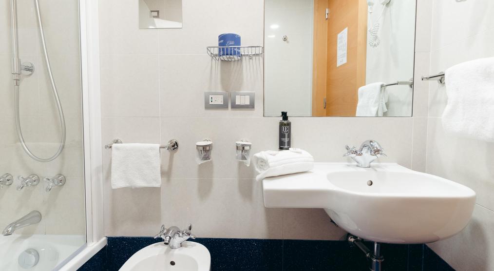 Badezimmer 1