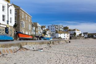 Entlang des Strands von St. Ives