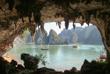 Höhle in der Halong-Bucht