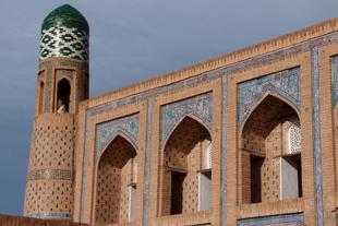 Hotel „Orient Star Chiwa“ ehemalige Medresse Muhhamad Amin Khan in Khiva