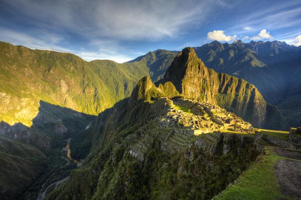 Der Machu Picchu als klassisches Fernreiseziel für Juli