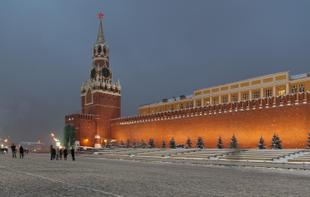 Moskauer Kreml im Abendlicht