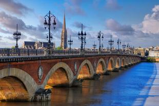 Blick auf die Bordeaux-Brücke