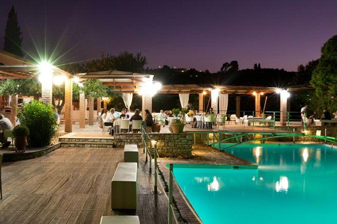 Terrasse und Pool