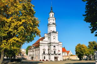 Rathausplatz in Kanaus