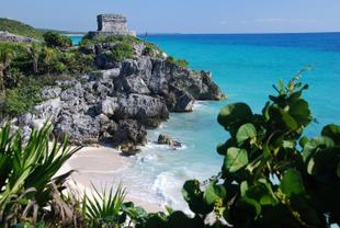 Tempel des Windes an der Küste von Tulum