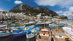 Hafen in Capri