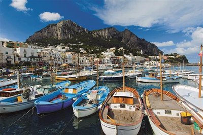 Hafen in Capri