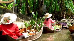 Touristen in Booten, Thailand