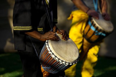 traditionell afrikanischer Trommler