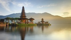 Bratan See Pura Ulun Danu Tempel, Bali Indonesien