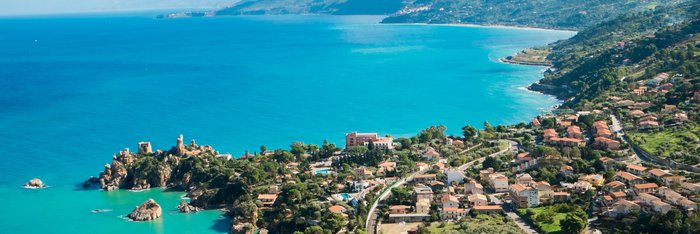 Italien - Ausblick auf die sizilianische Kueste