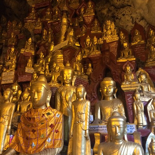 Buddhafiguren-in-Pindaya-Hoehlen, Myanmar