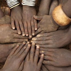 Hände Stamm in Afrika