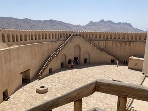 Blick auf das historische Fort Museum in Nizwa in Oman