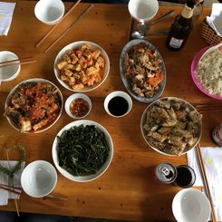 Mittagessen-bei-lokaler-Familie, Vietnam