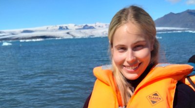 Franziska bei der Gletscherlagune Joekusarlon in Island Franziska bei der Gletscherlagune Joekusarlon in Island