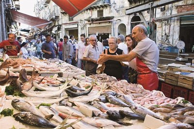 Capo Markt in Palermo, Amalfiküste und Neapel