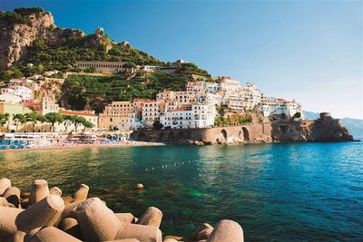 Kleiner Küstenort, Golf von Neapel