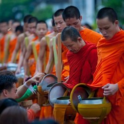 Mönche bei Zeremonie, Laos