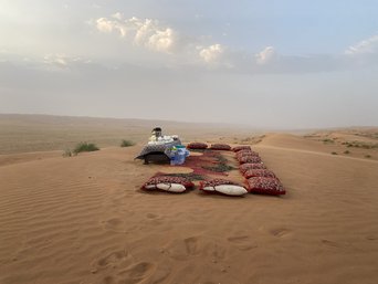 Picknick mitten in der Wahiba Wüste im Oman