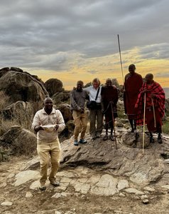 Sundowner Olduvai Camp am Ngorongoro Krater