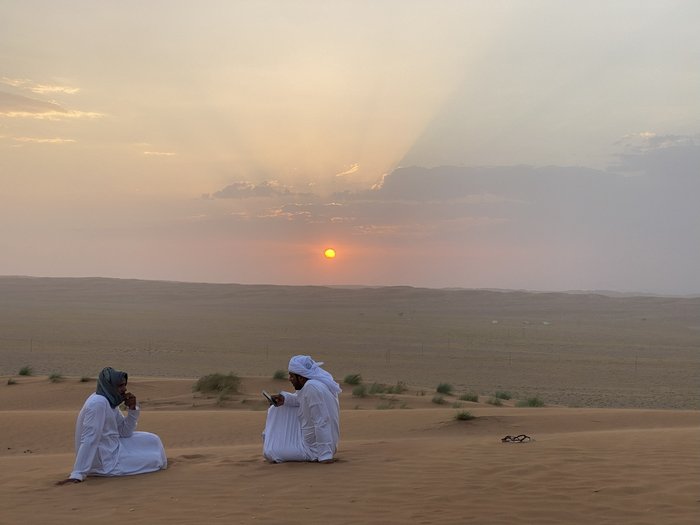 Sonnenuntergang in der Wahiba Wüste in Oman