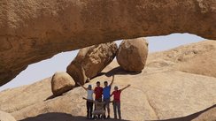 Reisegruppe auf der Spitzkoppe