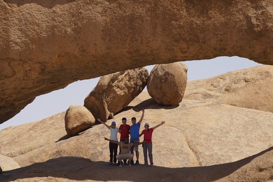 Reisegruppe auf der Spitzkoppe