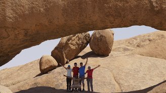 Reisegruppe auf der Spitzkoppe